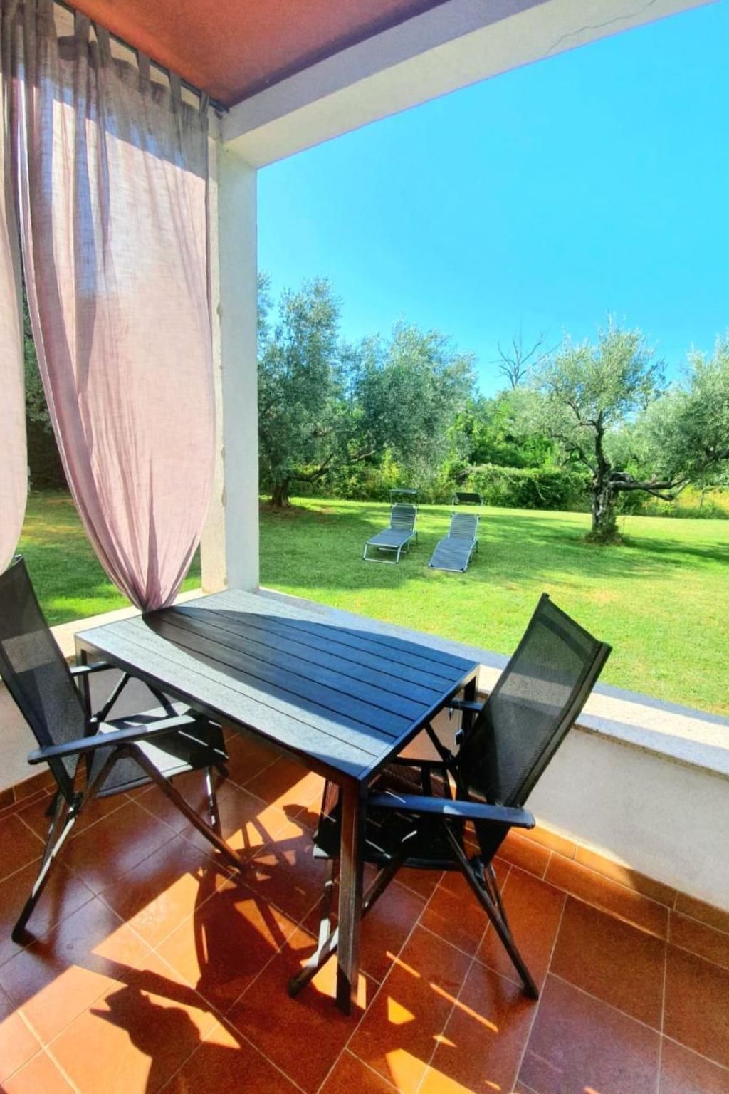 Renovierte Wohnung in Zambratija mit Großem Garten - Image-tags.info