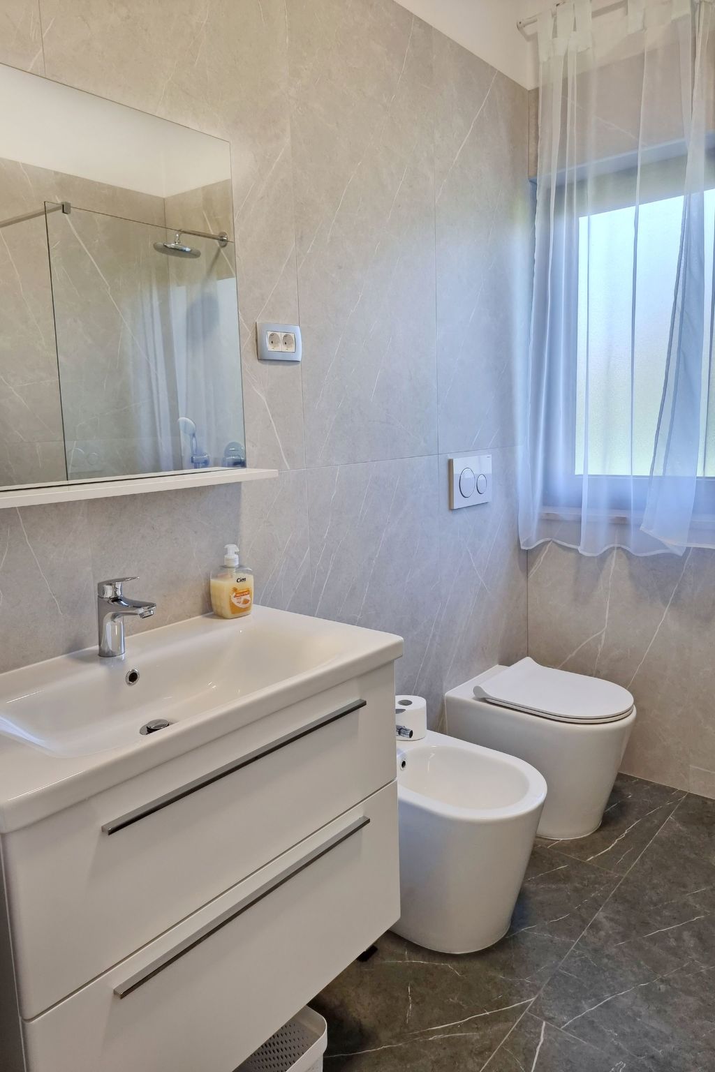 Renovierte Wohnung in Zambratija mit Großem Garten - Image-tags.info