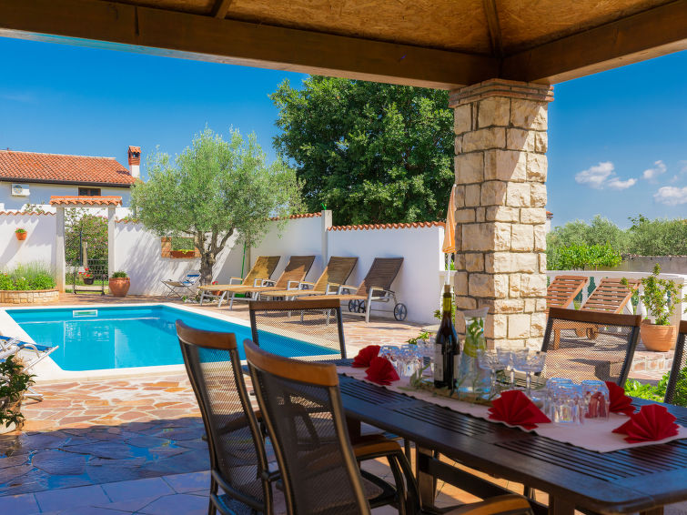 Search and Stay destination Čepljani, Istria County - Croatia from AU$ 304. Ksenija