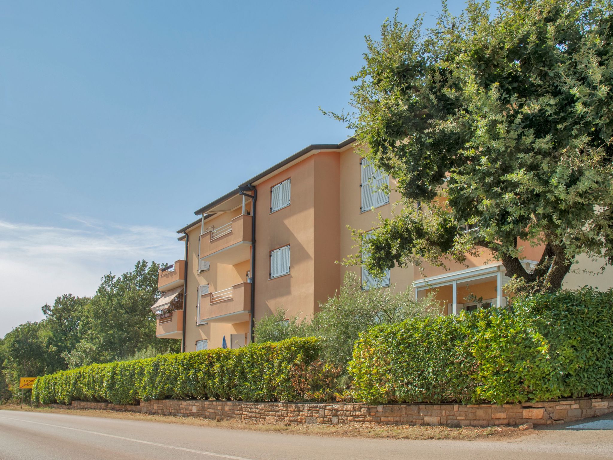Wohnung in Fiorini mit Eigenem Balkon-Image-tags.info