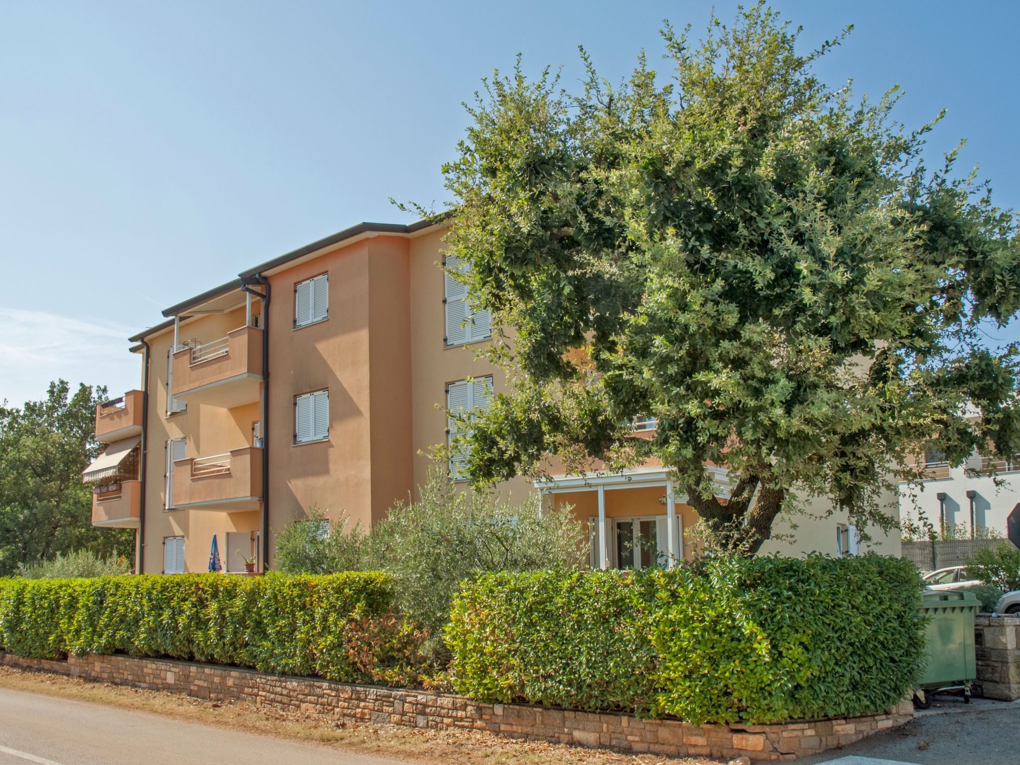 Wohnung in Fiorini mit Eigenem Balkon-Image-tags.info