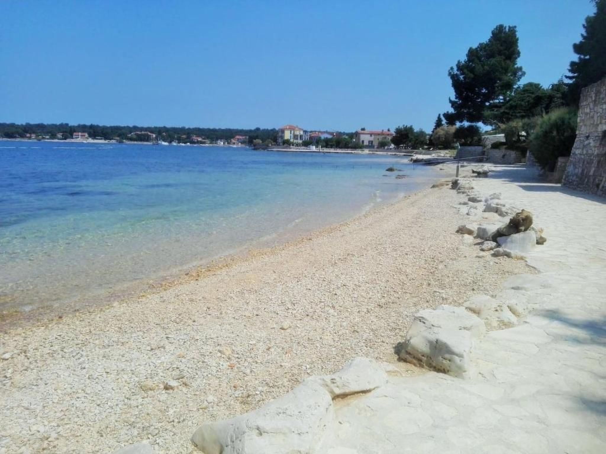 Wohnung in Fiorini mit Eigenem Balkon-Image-tags.info