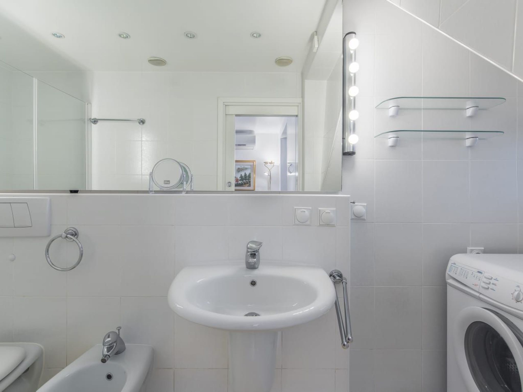 Mit Blick auf das Wasser-Binnen