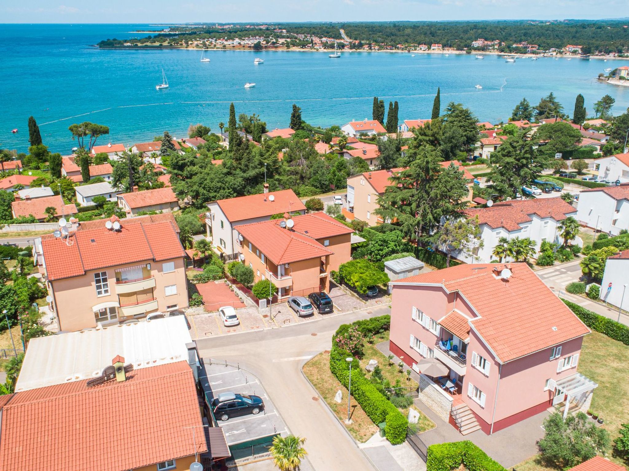 Strandnahe Ferienwohnung mit großem Garten-Binnen