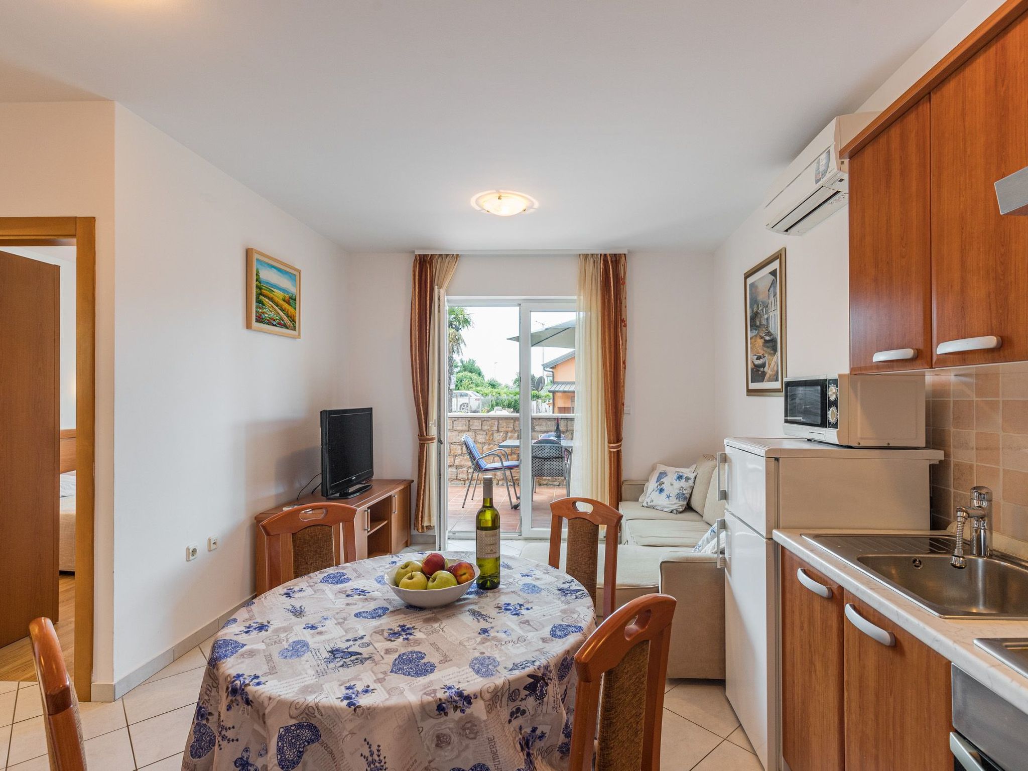 Villa Pinta mit großem Garten-Dedans