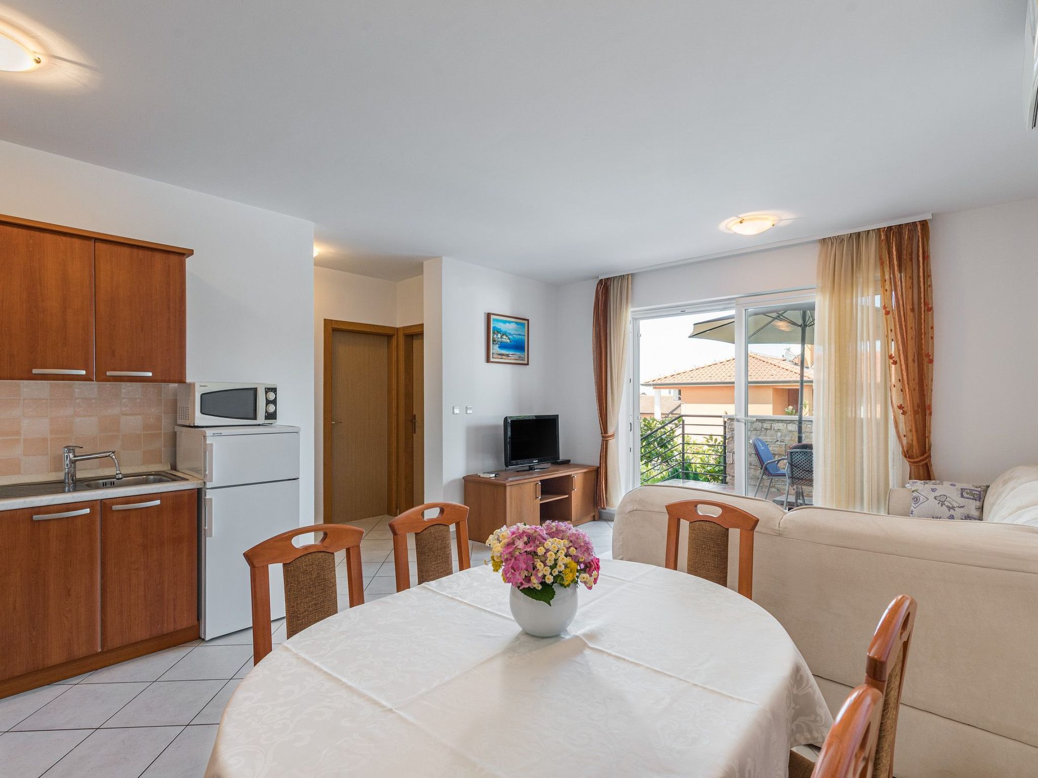 Pinta mit großem Garten-Dedans