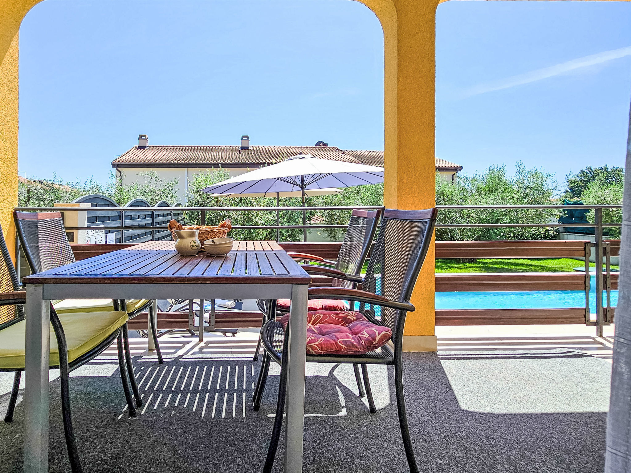 Villa "Chiara" mit privatem Pool - Outside