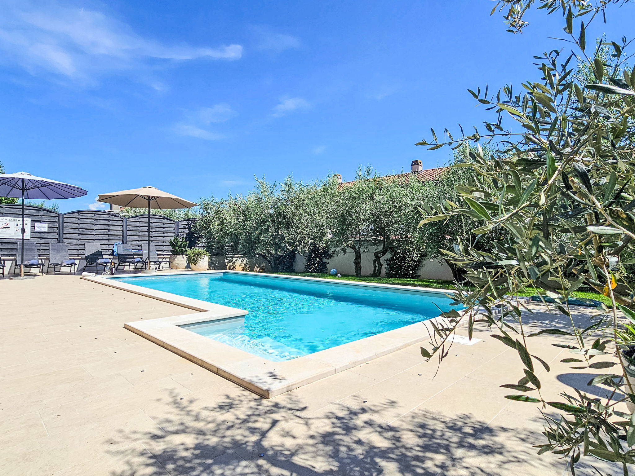 Villa "Chiara" mit privatem Pool - Outside