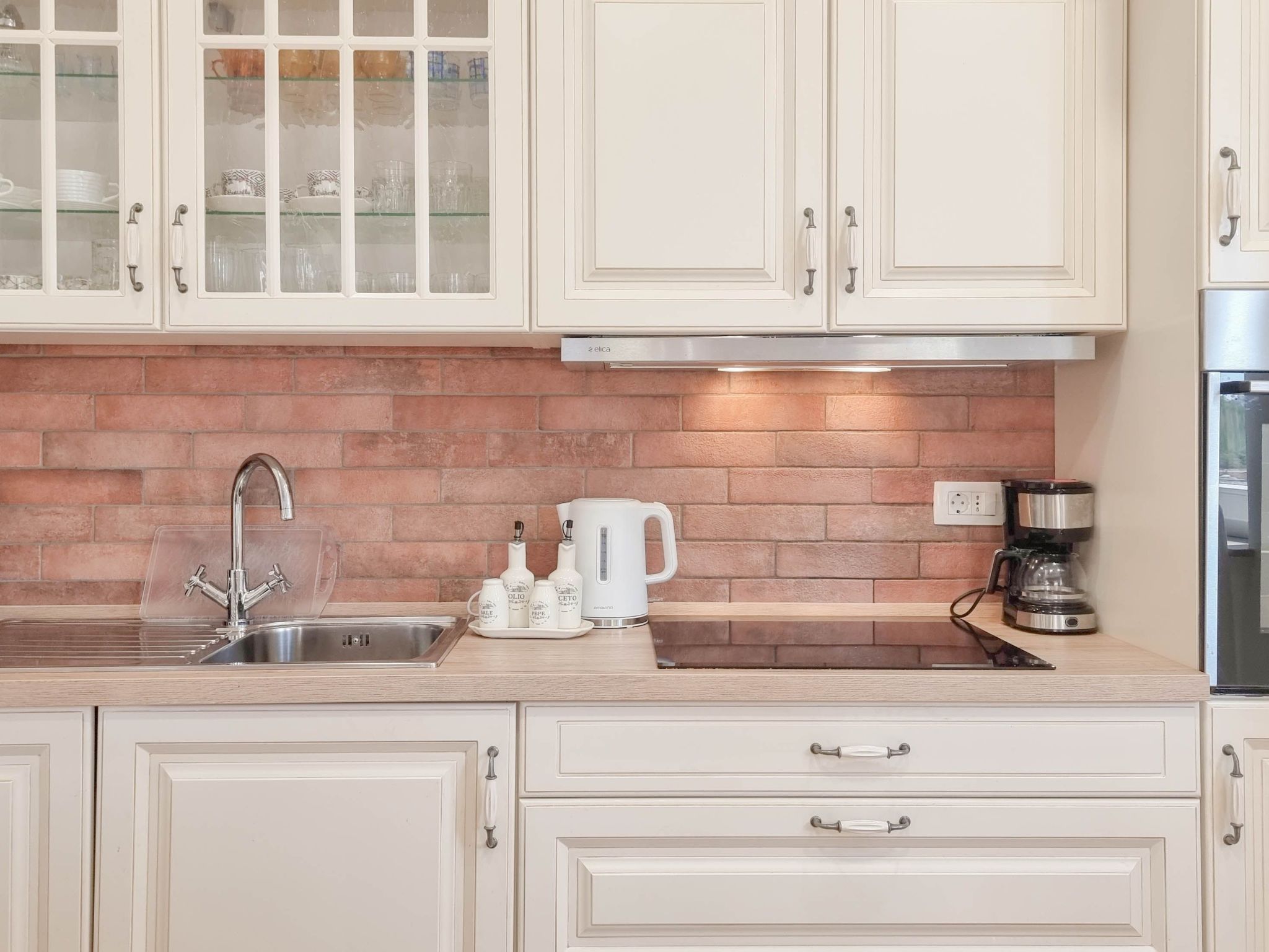 Für 8 Personen ca. 150 m&sup2; in Dajla, Istrien (Umag und Umgebung)-Image-tags.info