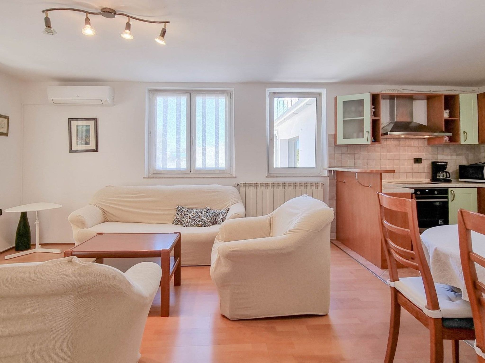 Für 4 Personen ca. 80 m&sup2; in Novigrad, Adriaküste Kroatien (Westküste von I-Binnen