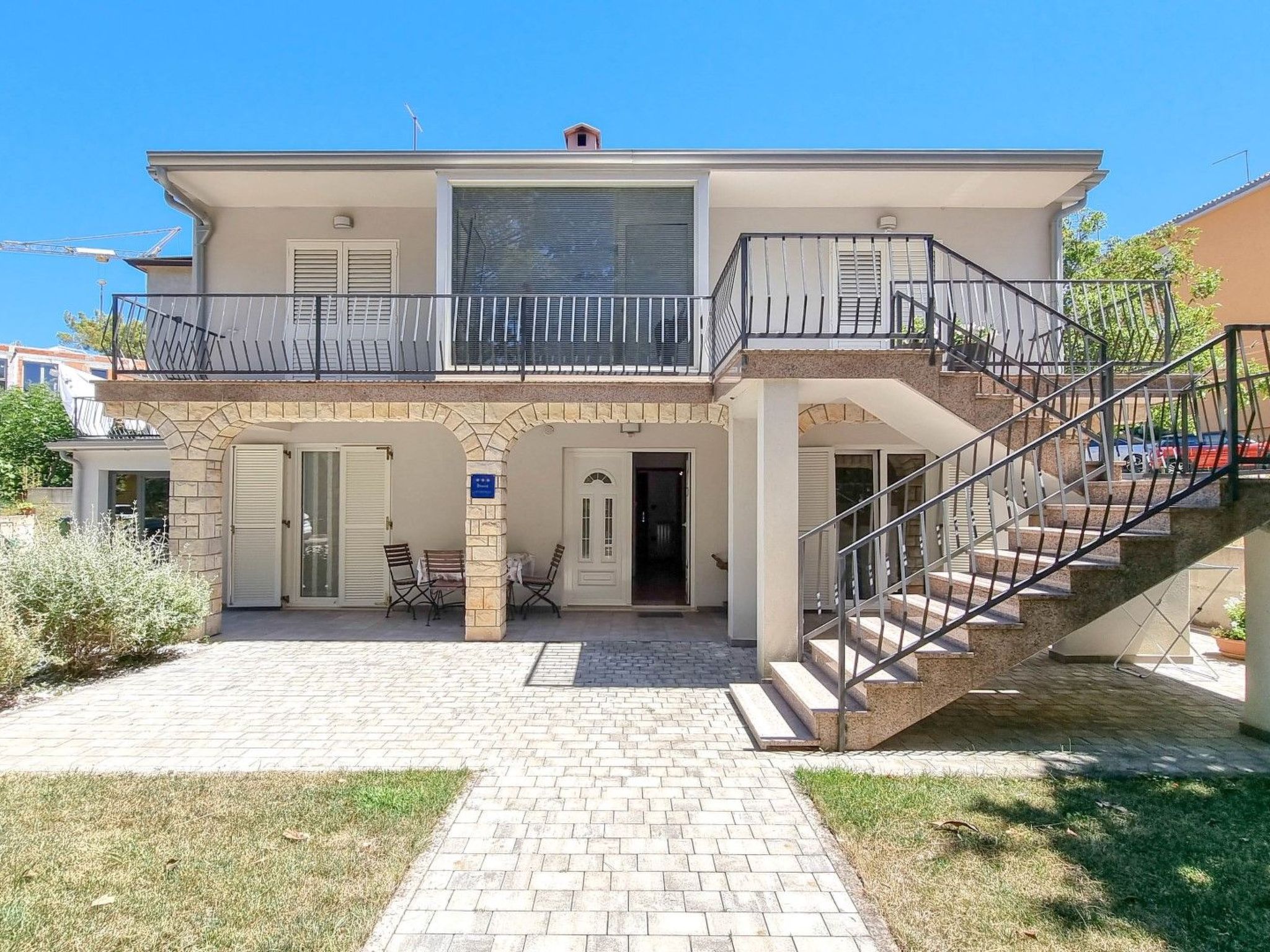 Für 4 Personen ca. 80 m&sup2; in Novigrad, Adriaküste Kroatien (Westküste von I-Buiten