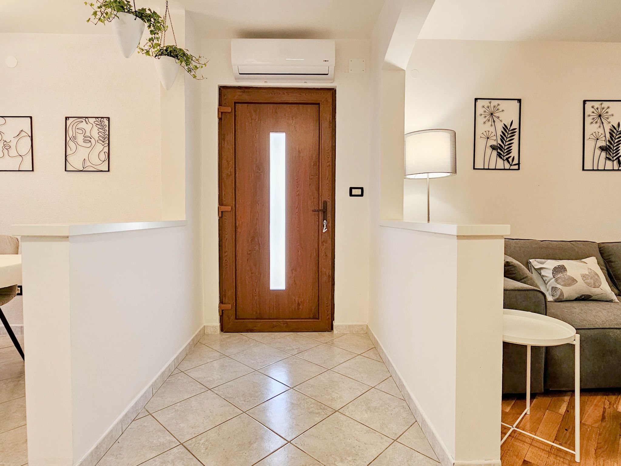 Für 4 Personen ca. 45 m&sup2; in Novigrad, Adriaküste Kroatien (Westküste von I-Inside