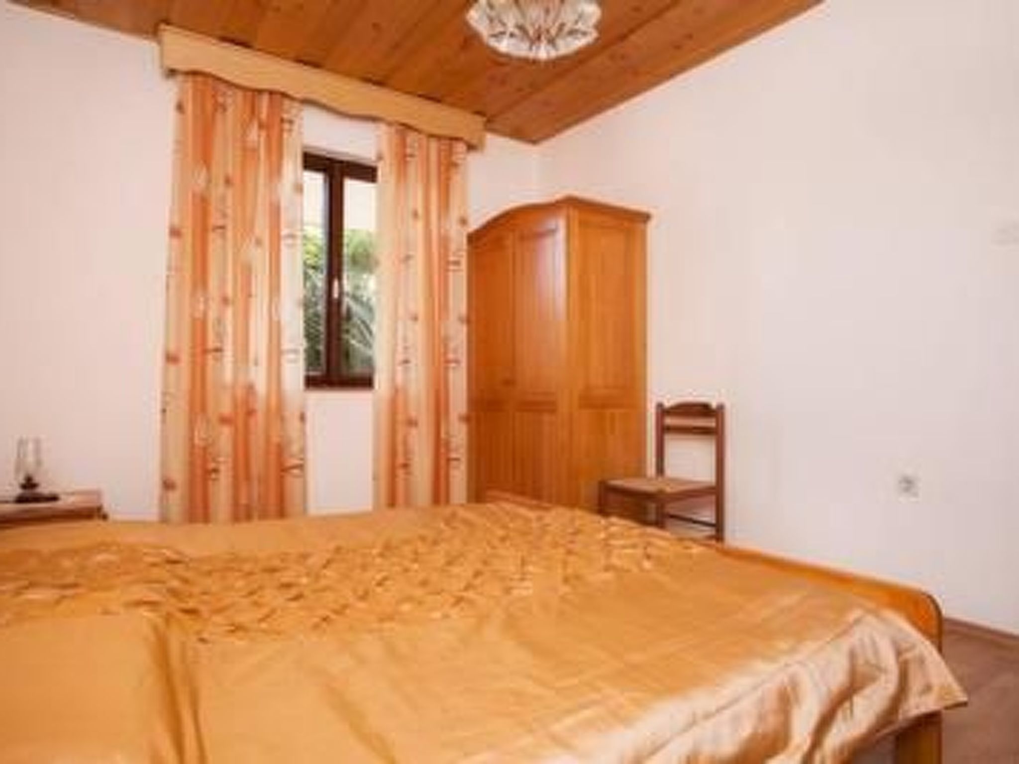 Große Ferienwohnung in Novigrad mit Schönem Garten - Image-tags.info