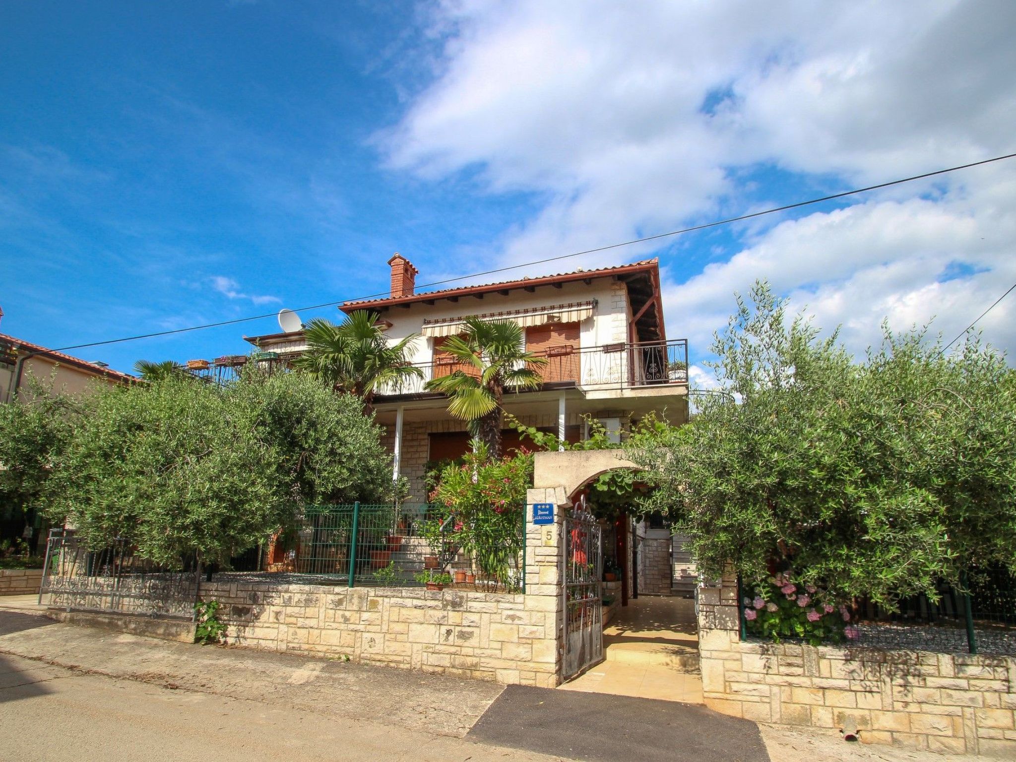 Charmante Ferienwohnung Rafi - Outside