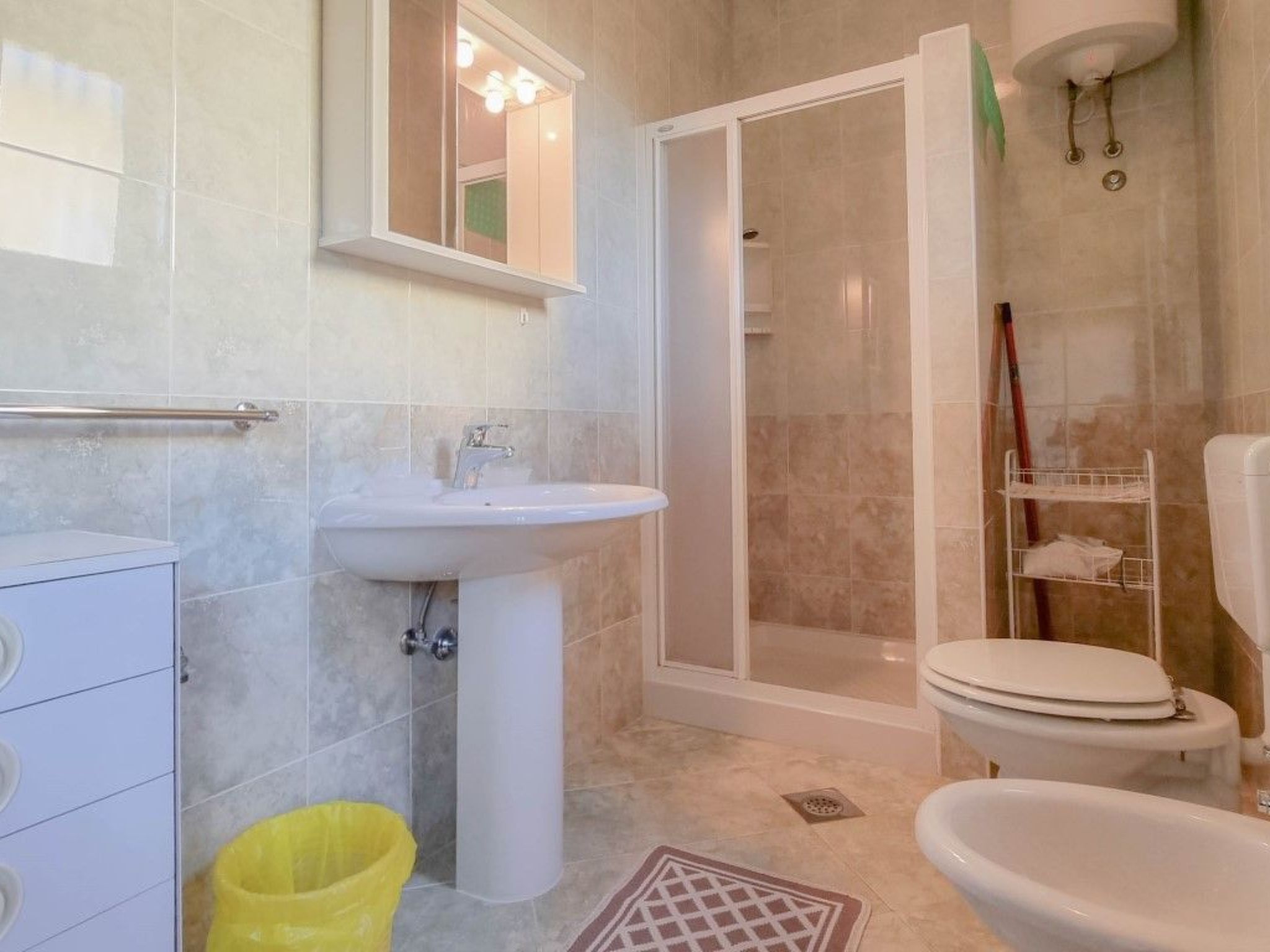 Für 5 Personen ca. 70 m&sup2; in Novigrad, Adriaküste Kroatien (Westküste von I - Inside