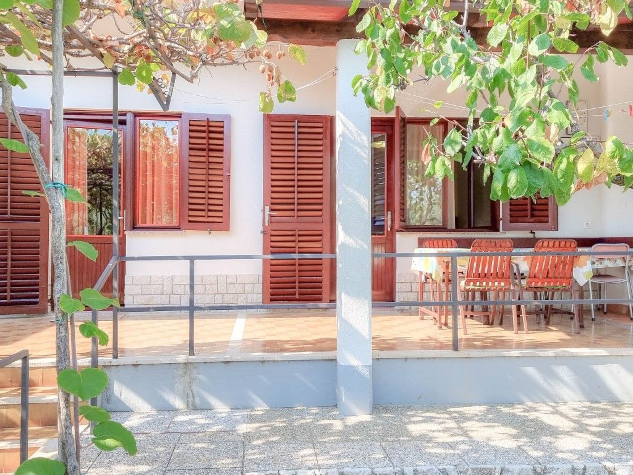 Für 5 Personen ca. 70 m&sup2; in Novigrad, Adriaküste Kroatien (Westküste von I - Outside