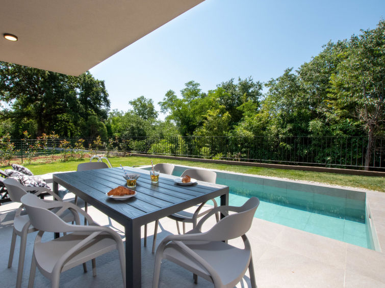 Villa Querchus Apartment in Novigrad