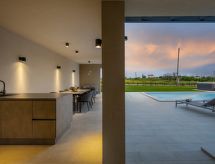 Villa Stella: Moderne luxe met verwarmd zwembad nabij Novigrad - thumbnail 2