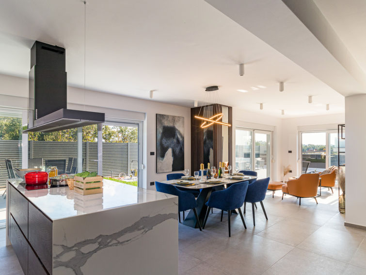 Search and Stay destination Karigador, Istarska županija - Croatia from AU$ 557. Athos