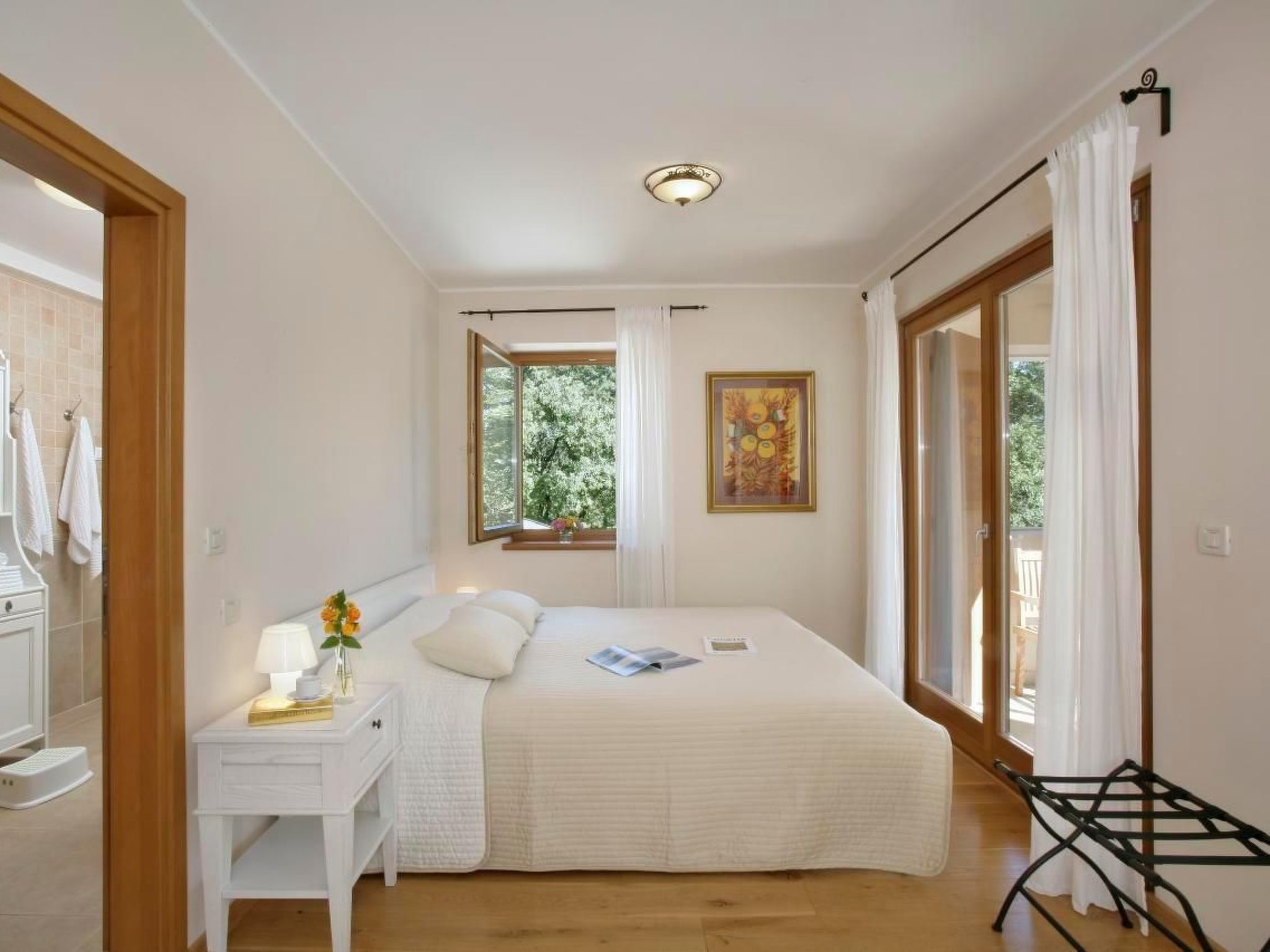 In Karigador mit Terrasse, Whirlpool und Garten-Dedans