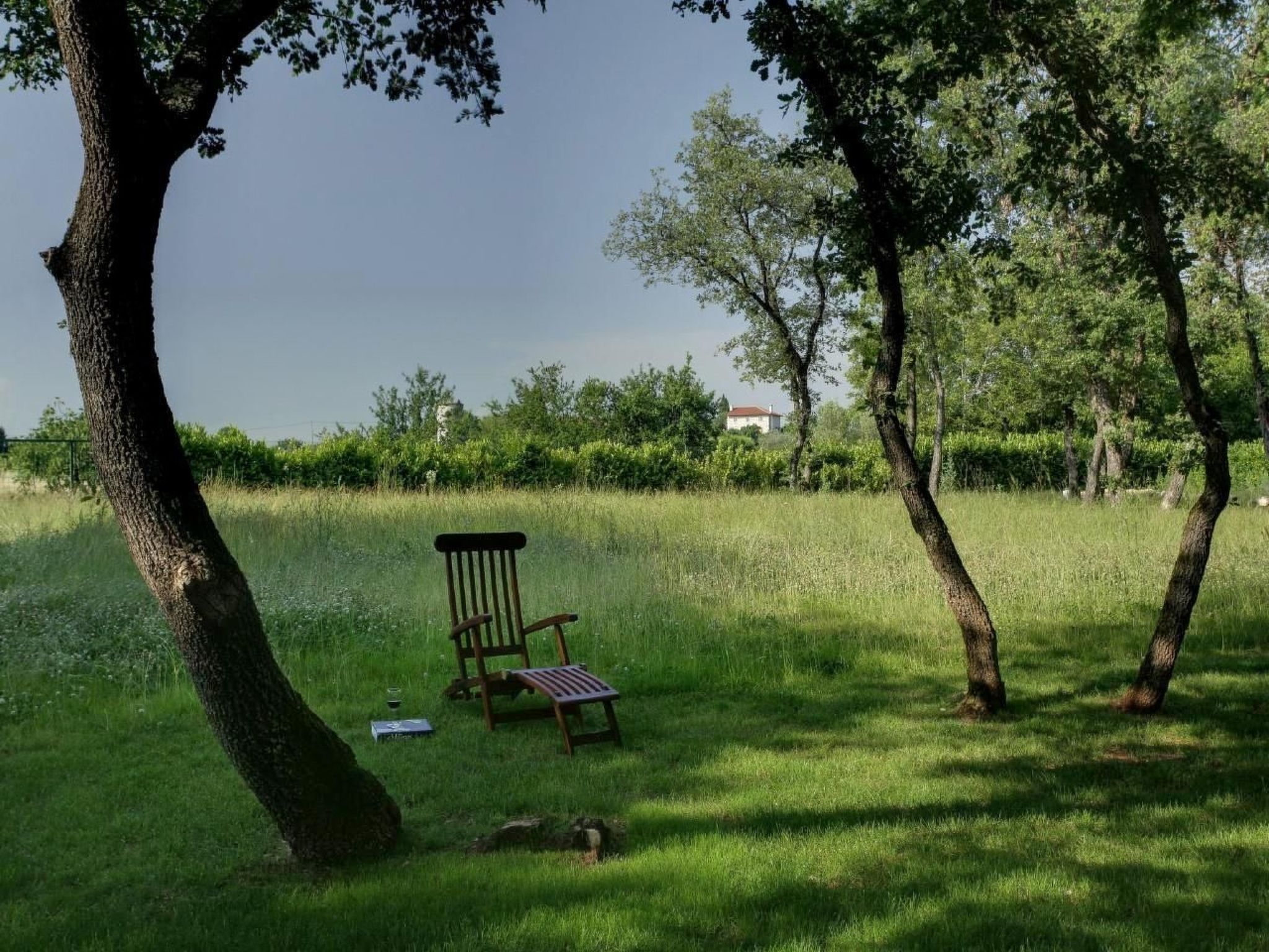 Photo of in Karigador mit Terrasse, Whirlpool und Garten