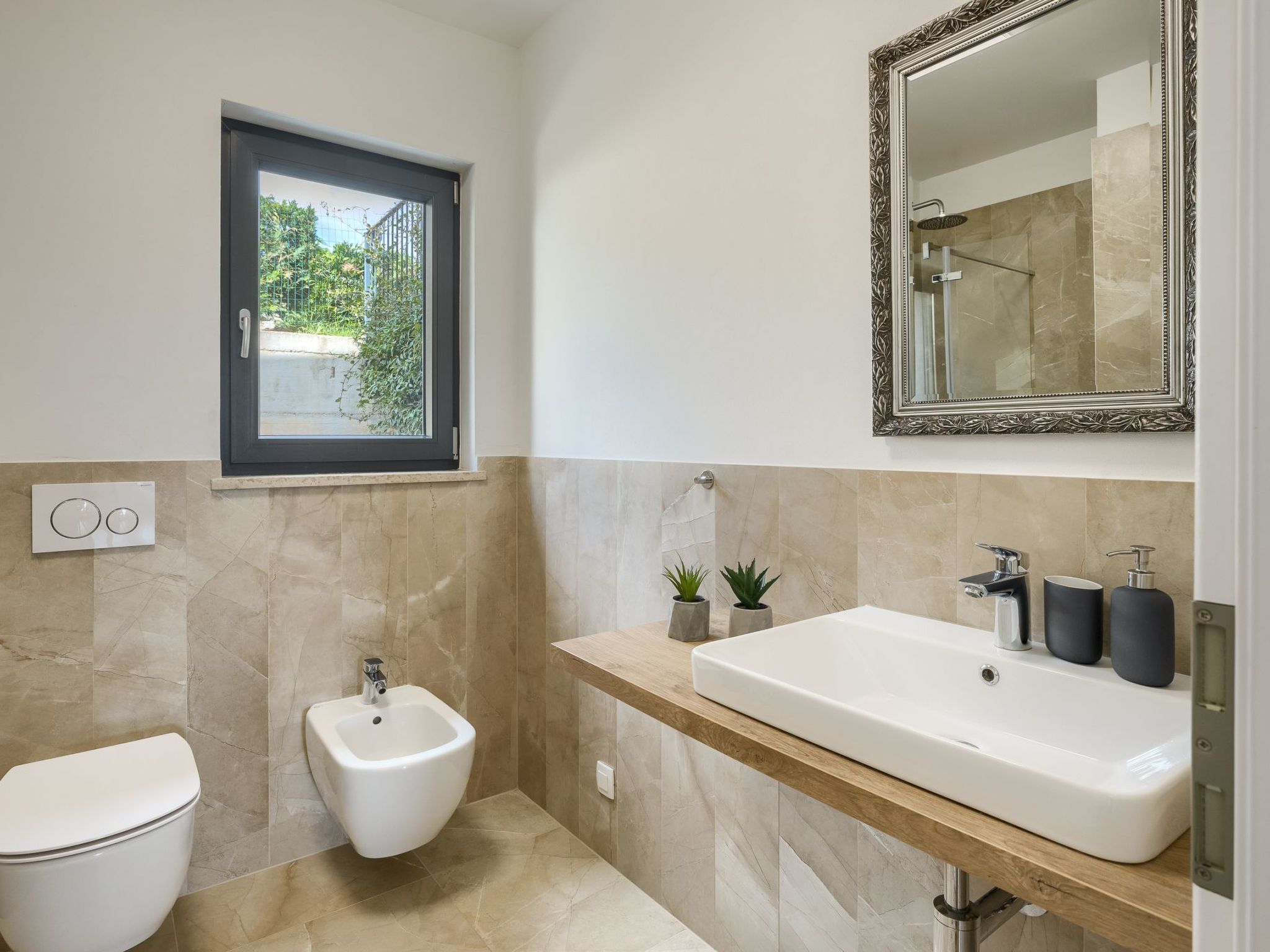 Photo of Erdgeschosswohnung Moonlight mit Terrasse