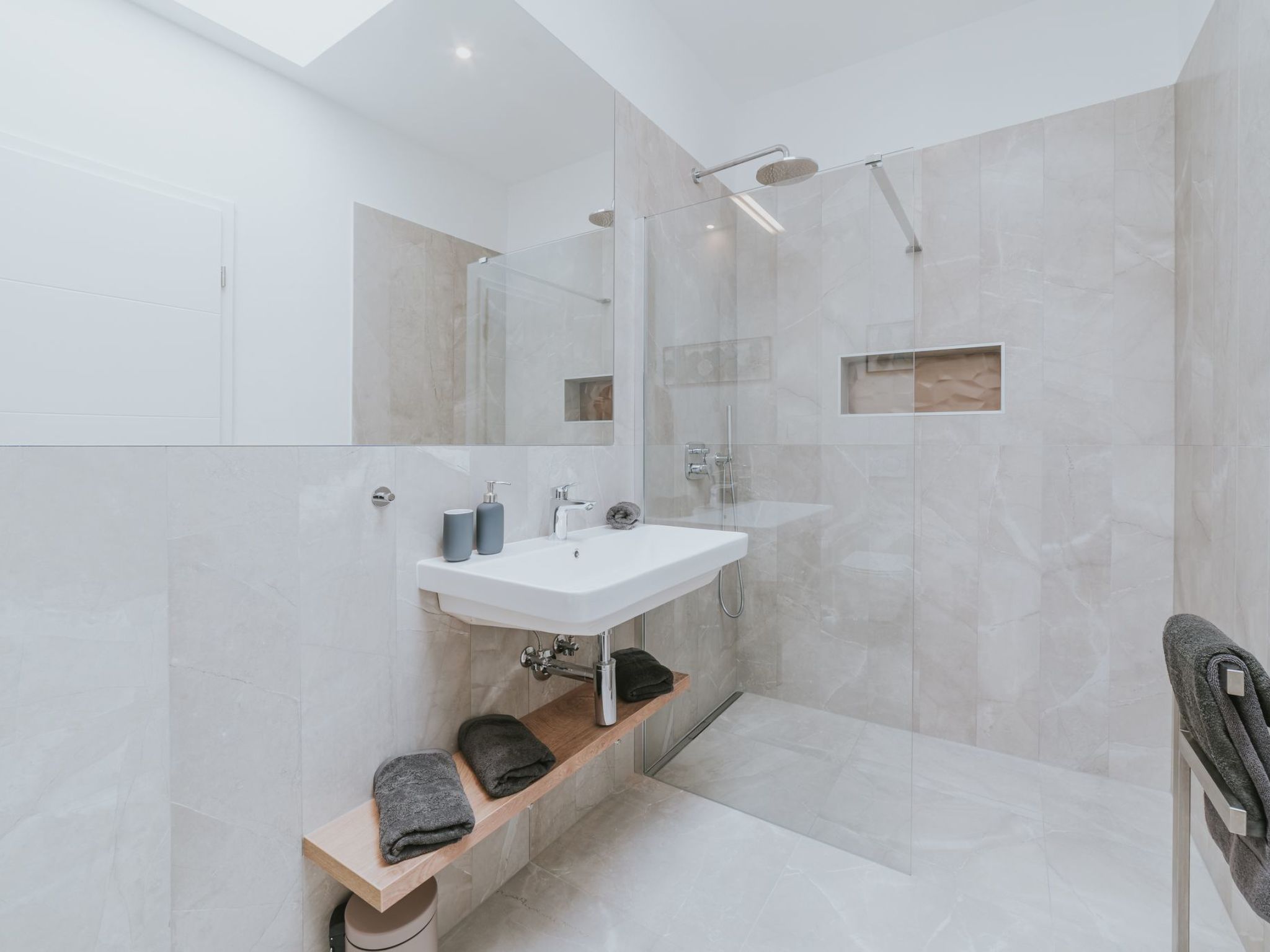 Haus in Novigrad mit privatem Pool-Binnen