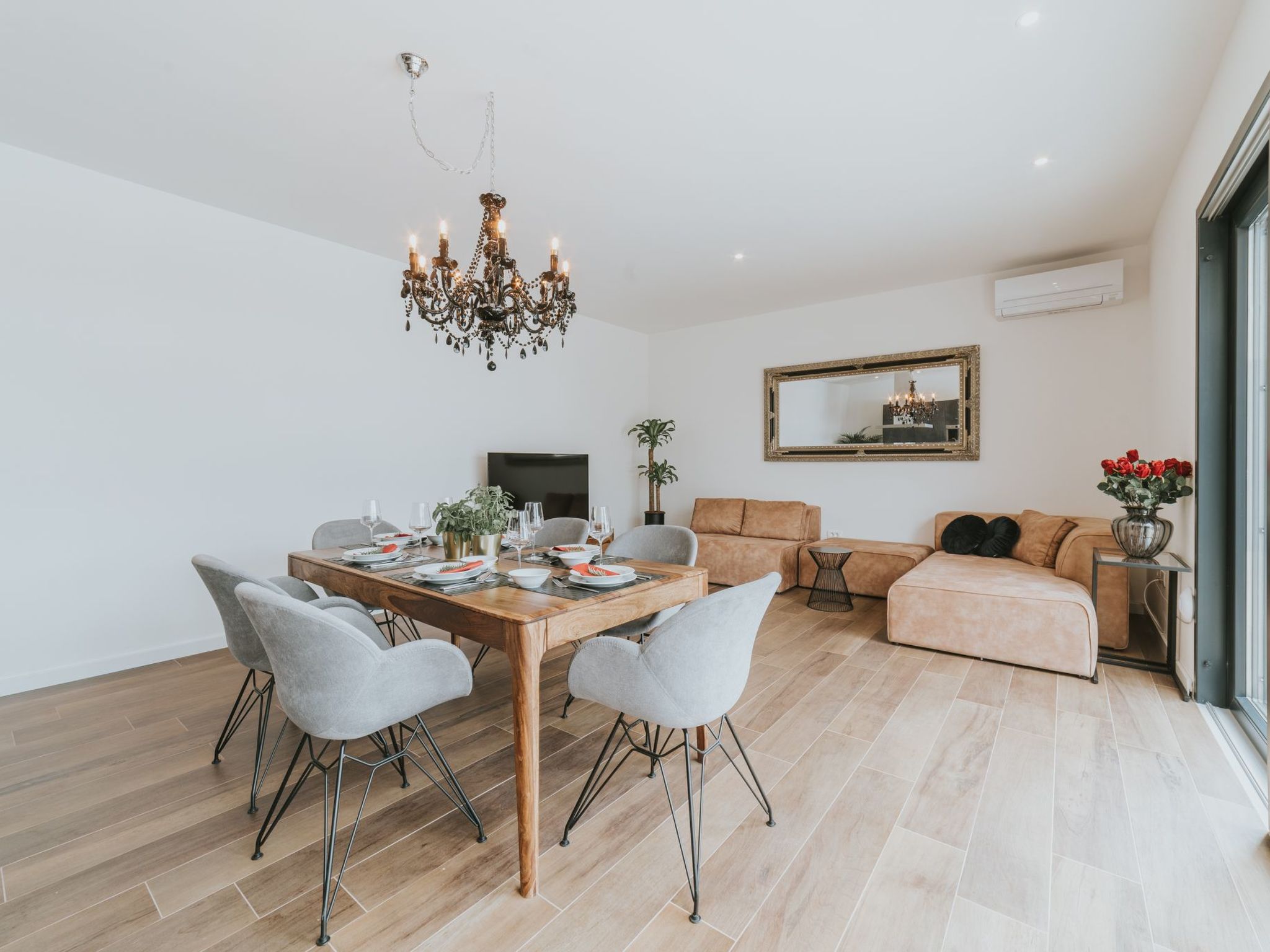 Haus in Novigrad mit privatem Pool-Binnen