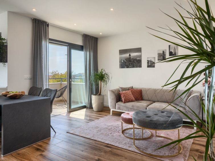Charmante Ferienwohnung Mit Balkon - Novigrad