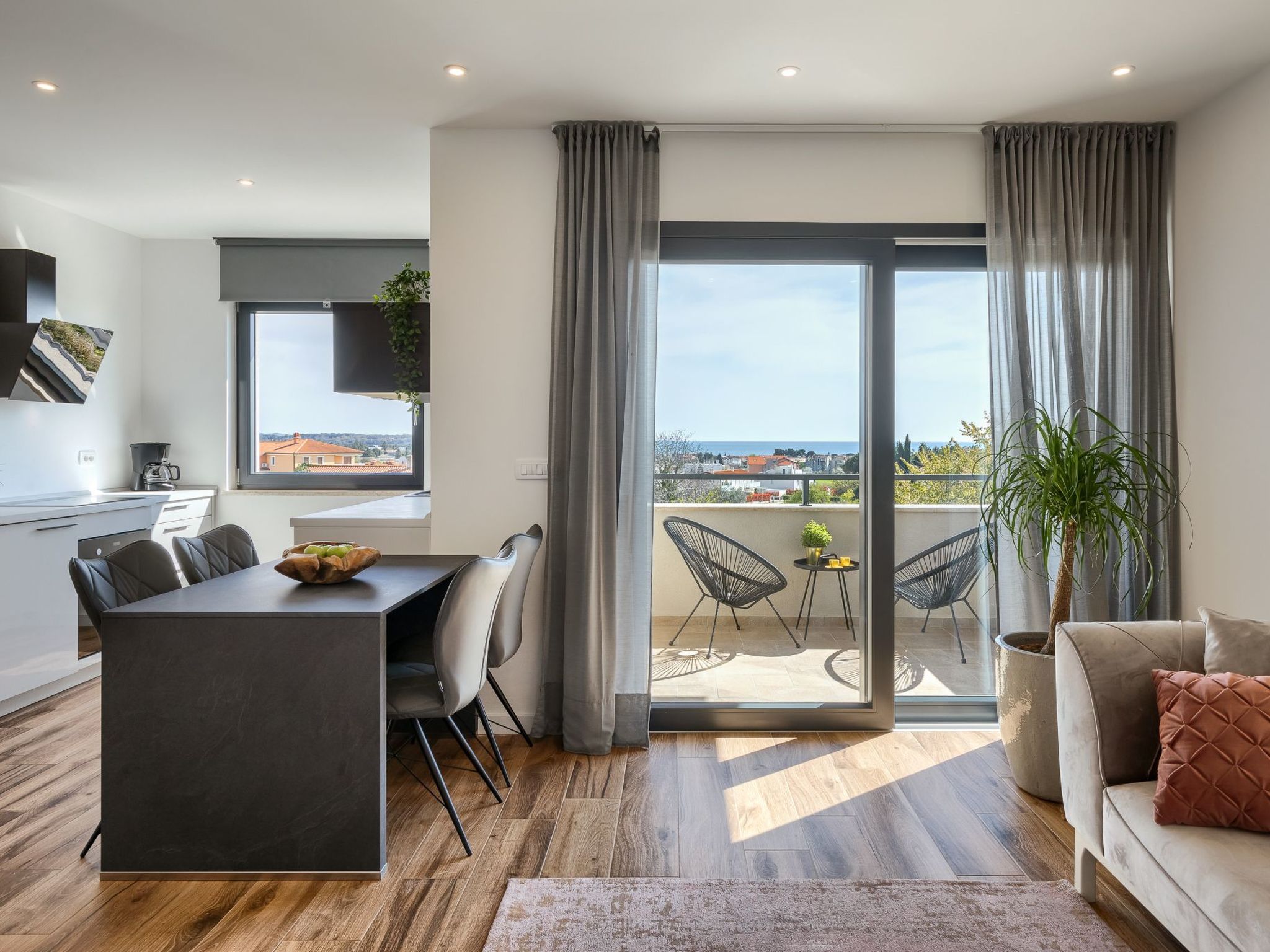 Charmante Ferienwohnung mit Balkon-Binnen