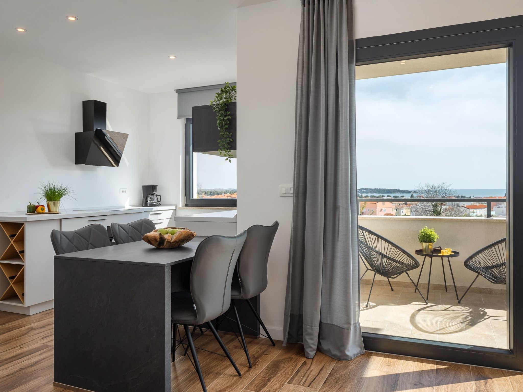 Charmante Ferienwohnung mit Balkon-Binnen