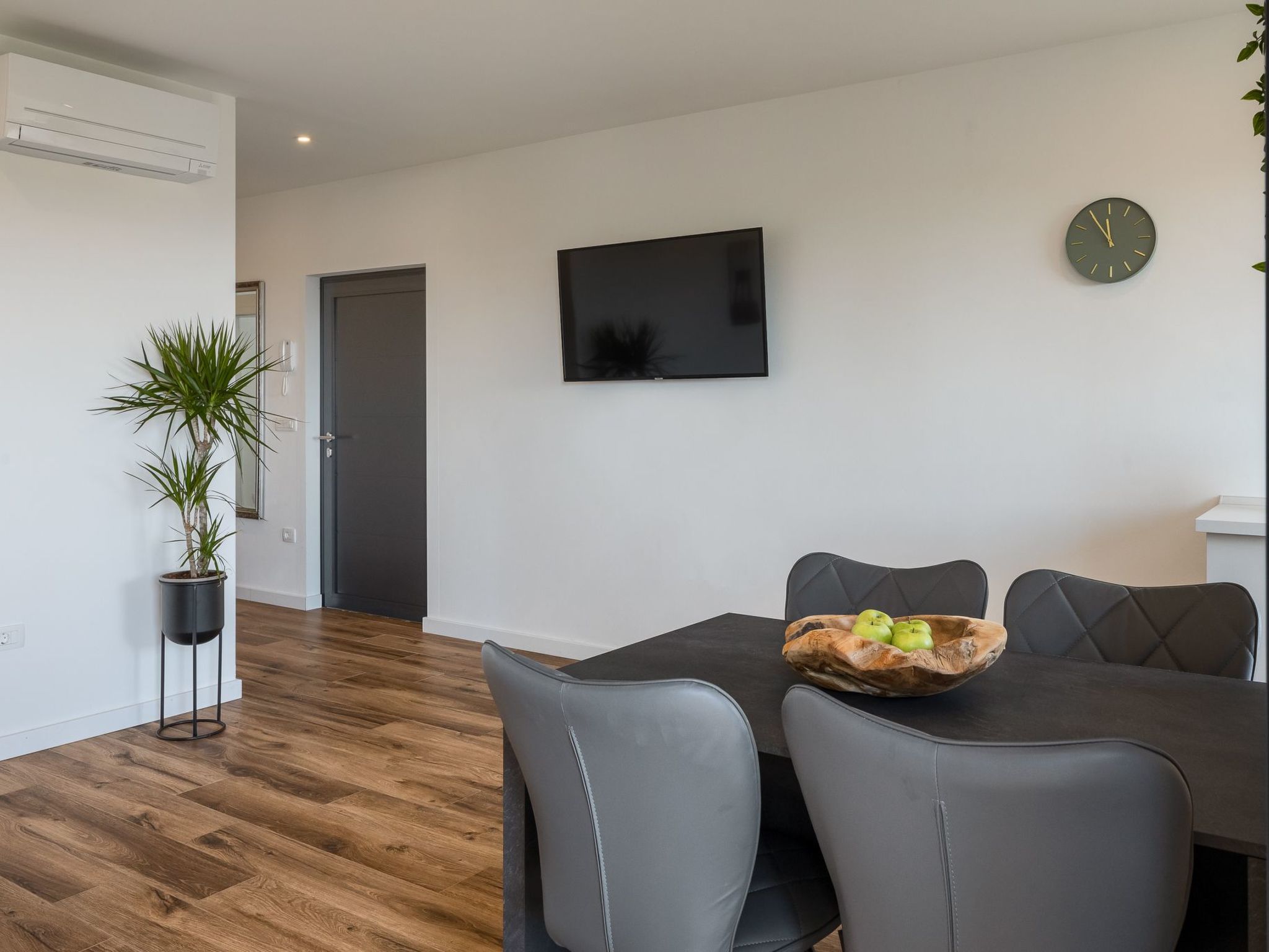 Charmante Ferienwohnung mit Balkon-Binnen