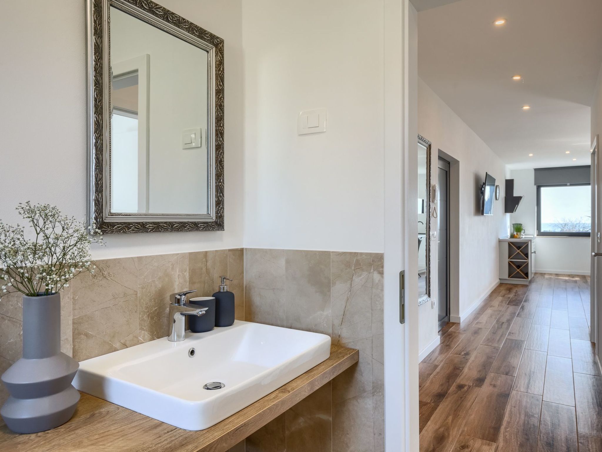 Charmante Ferienwohnung mit Balkon-Binnen