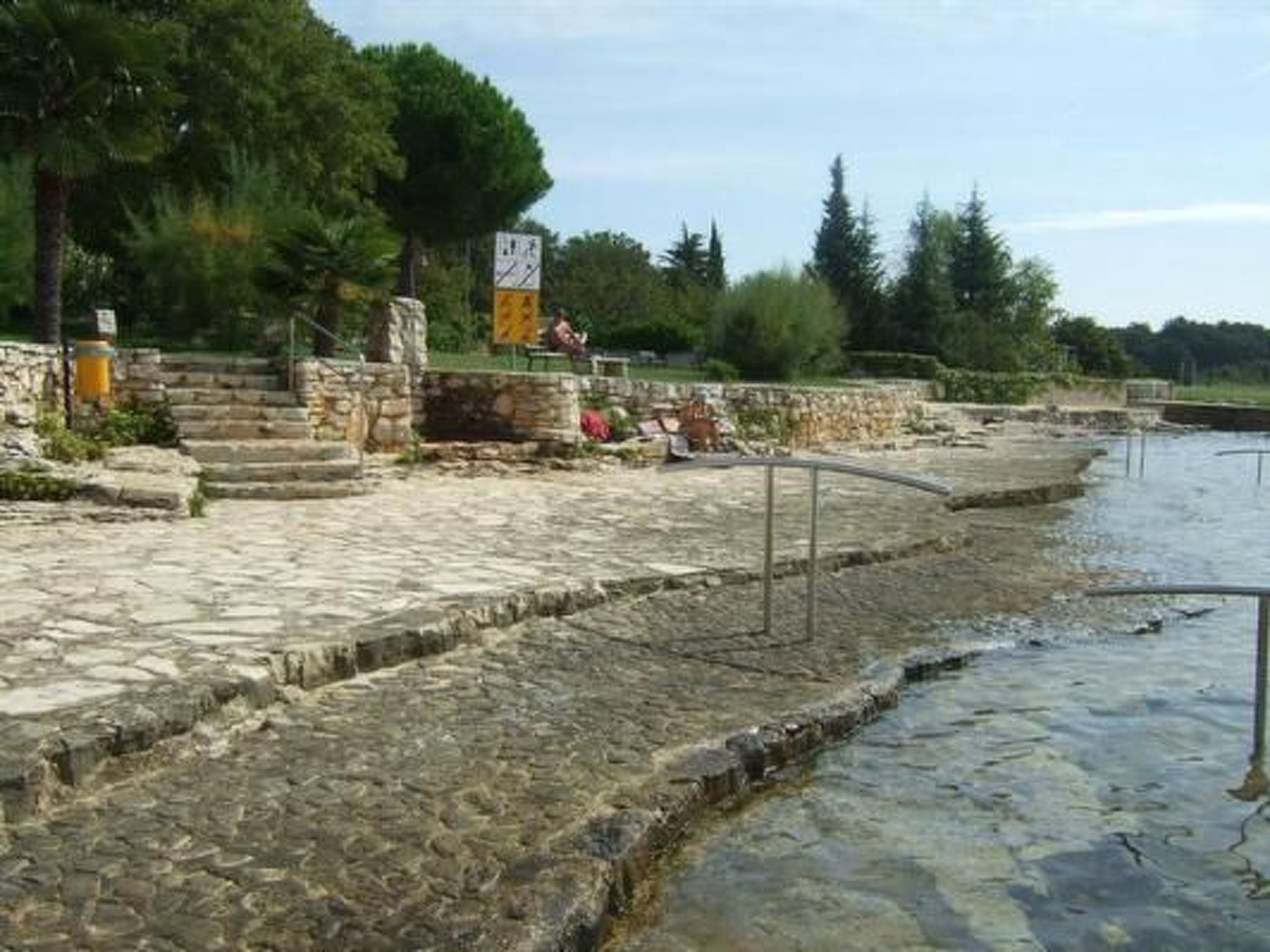 Designvilla mit Dachterrasse und Panoramablick-Drinnen