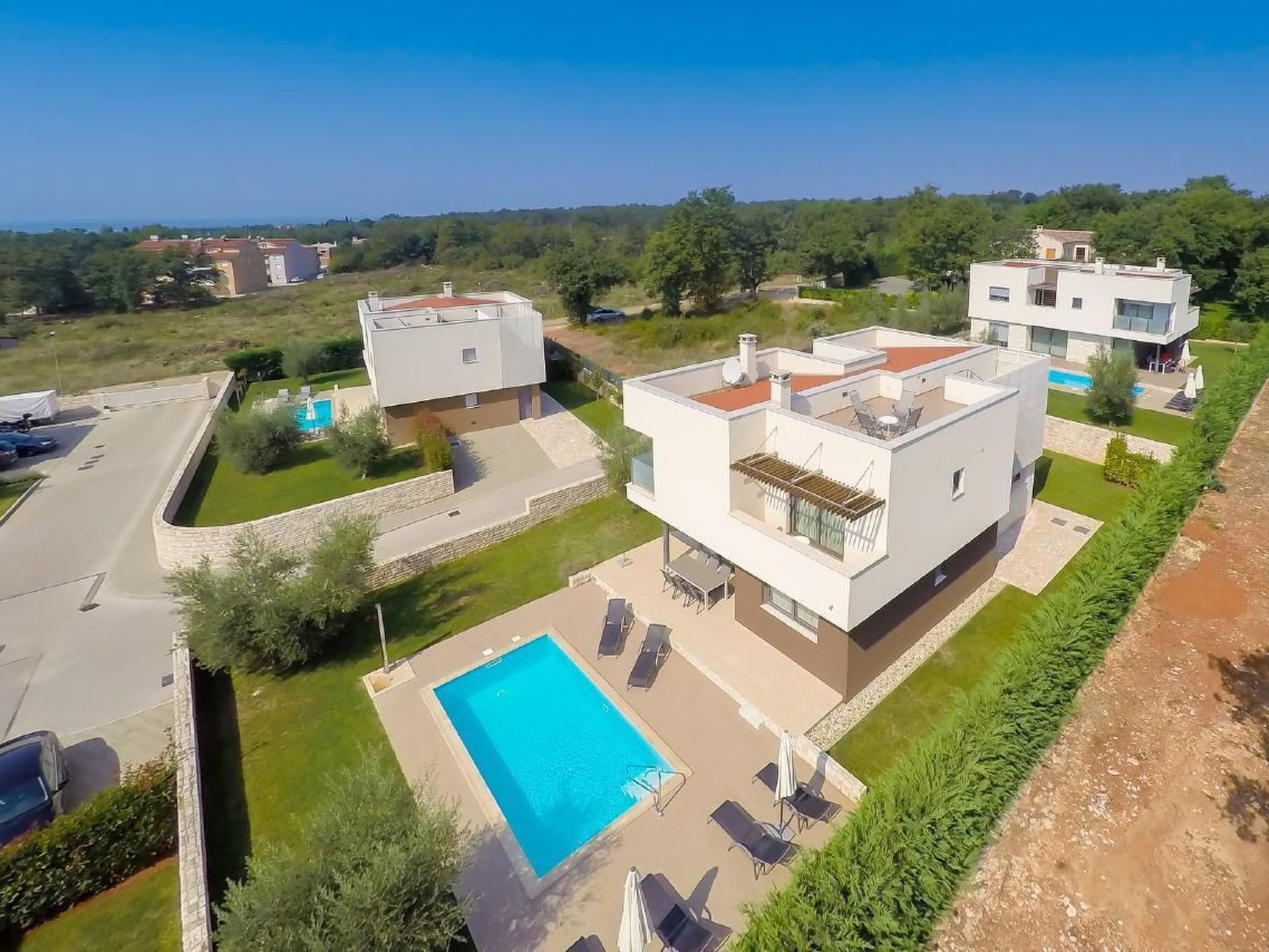 Designvilla mit Dachterrasse und Panoramablick-Drinnen