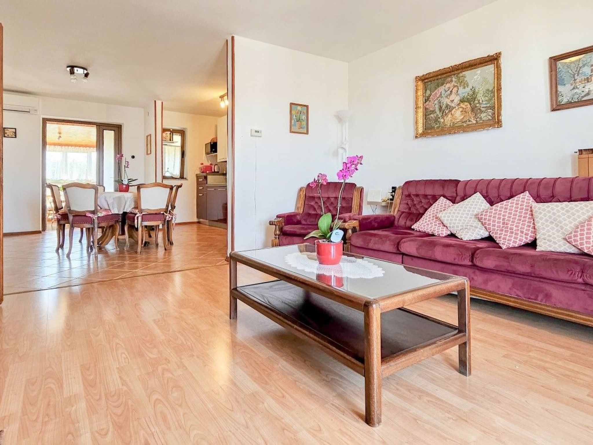 Wohnung für bis zu 6 Personen mit Schwimmbad-Image-tags.info