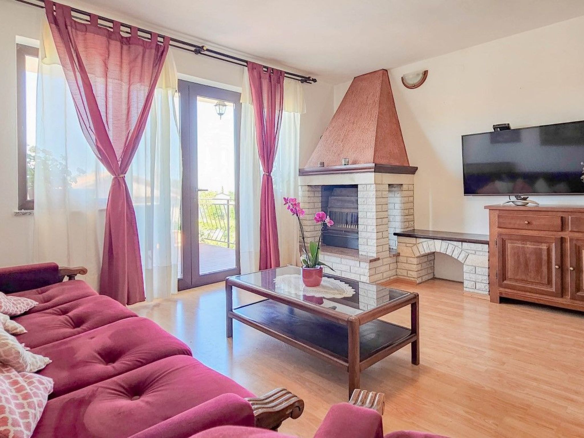 Wohnung für bis zu 6 Personen mit Schwimmbad-Image-tags.info