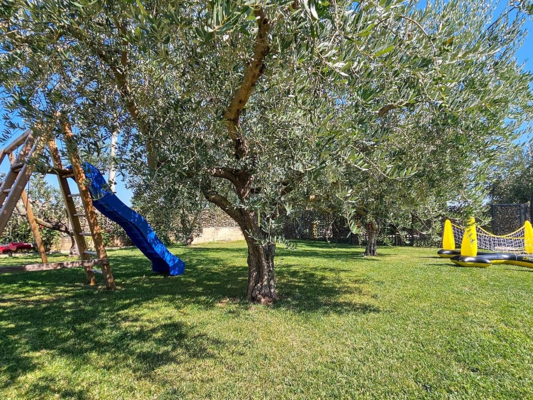 Wohnung für bis zu 6 Personen mit Schwimmbad-Buiten