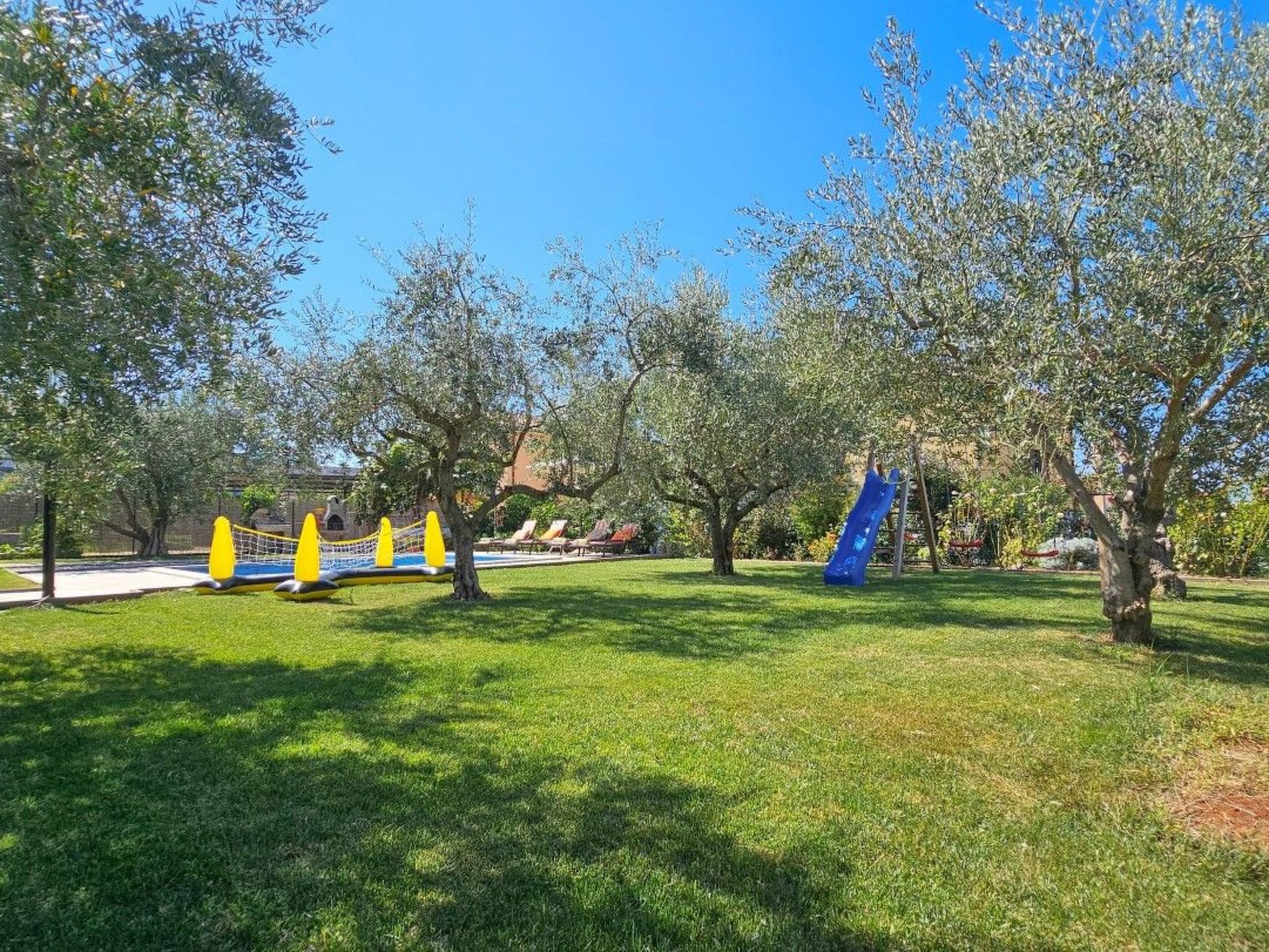 Photo of Wohnung für bis zu 6 Personen mit Schwimmbad