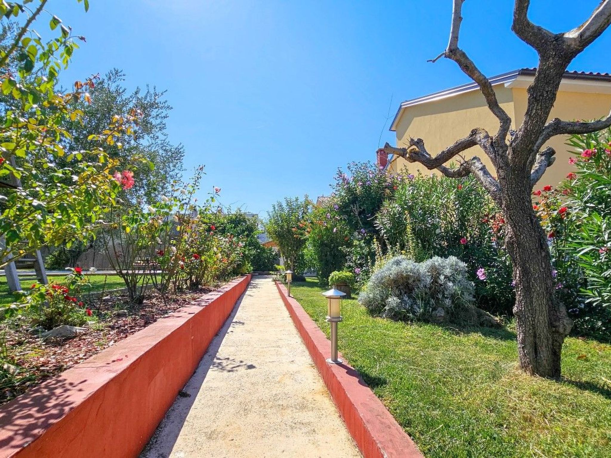 Photo of Wohnung für bis zu 6 Personen mit Schwimmbad