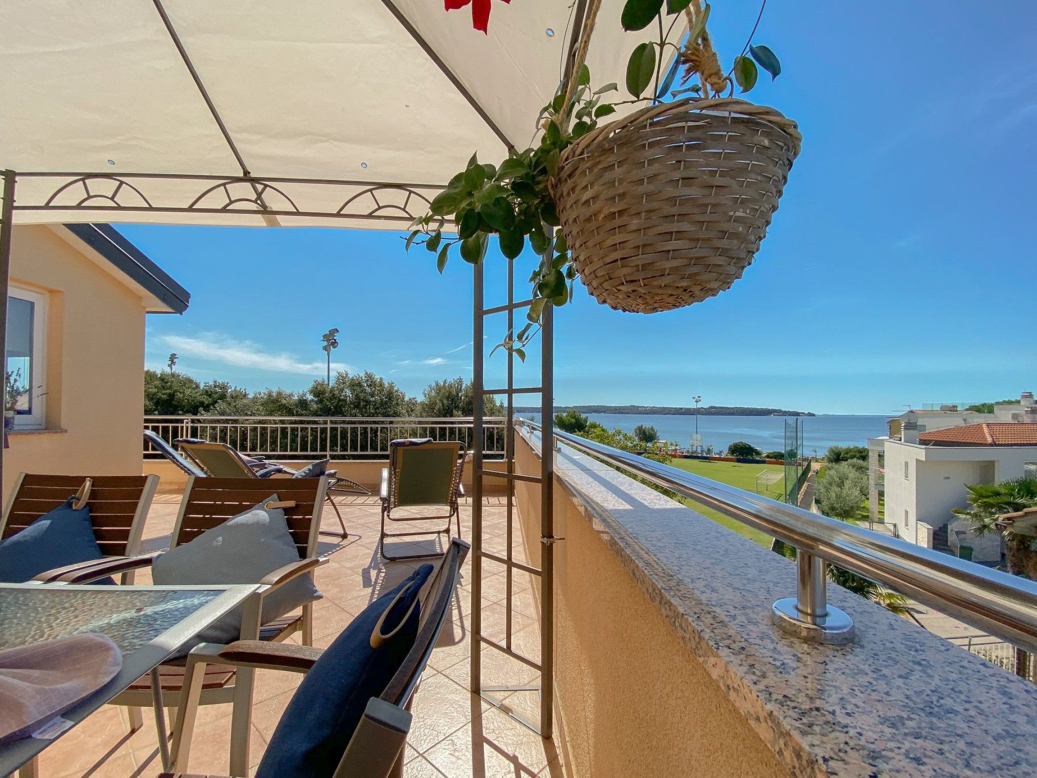 Sabina-Image-tags.info