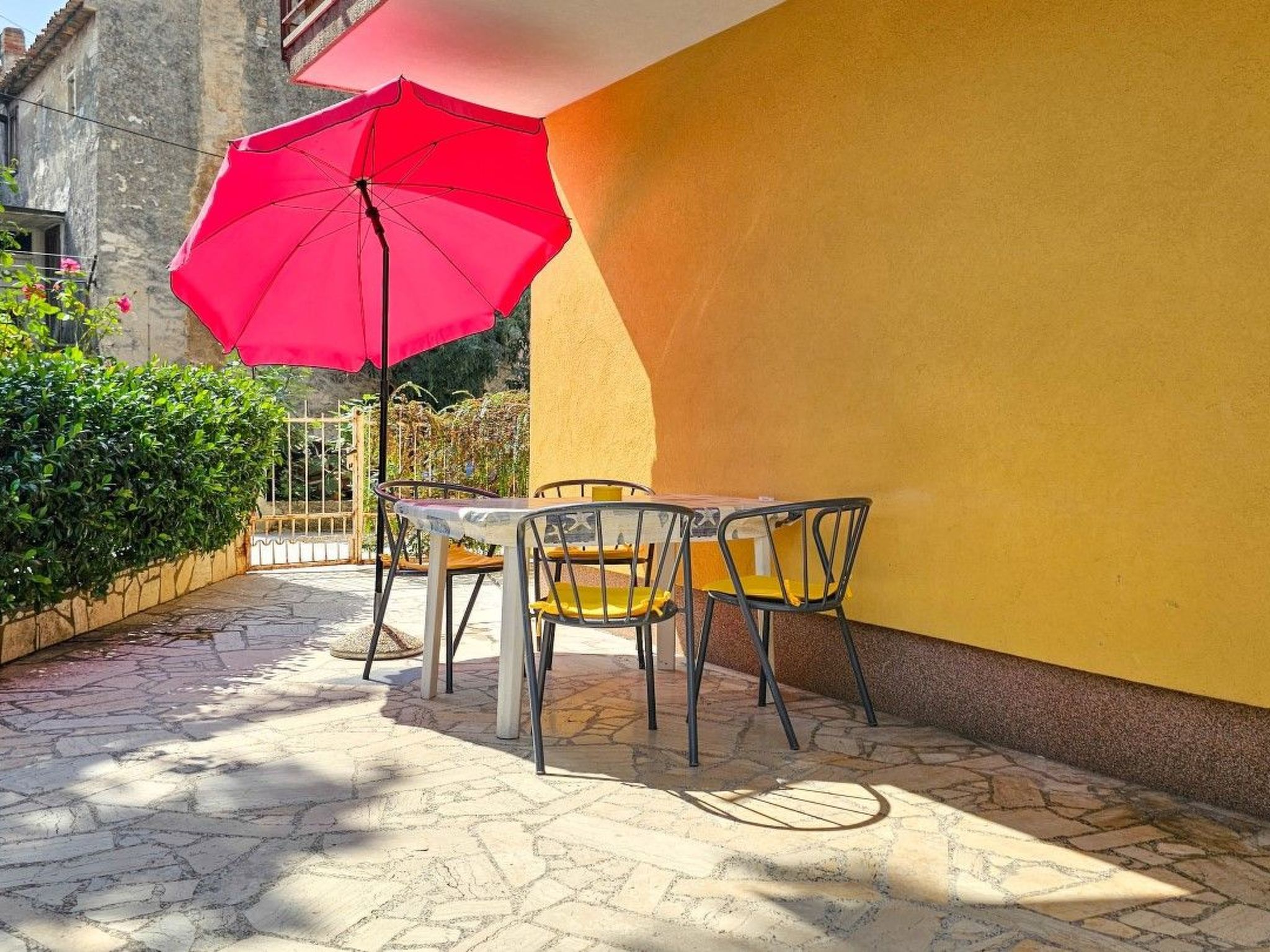 Photo of Wohnung in der Altstadt mit Terrasse und Parkplatz