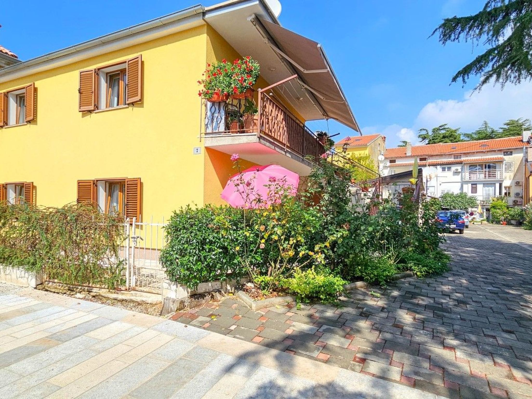 Photo of Wohnung in der Altstadt mit Terrasse und Parkplatz