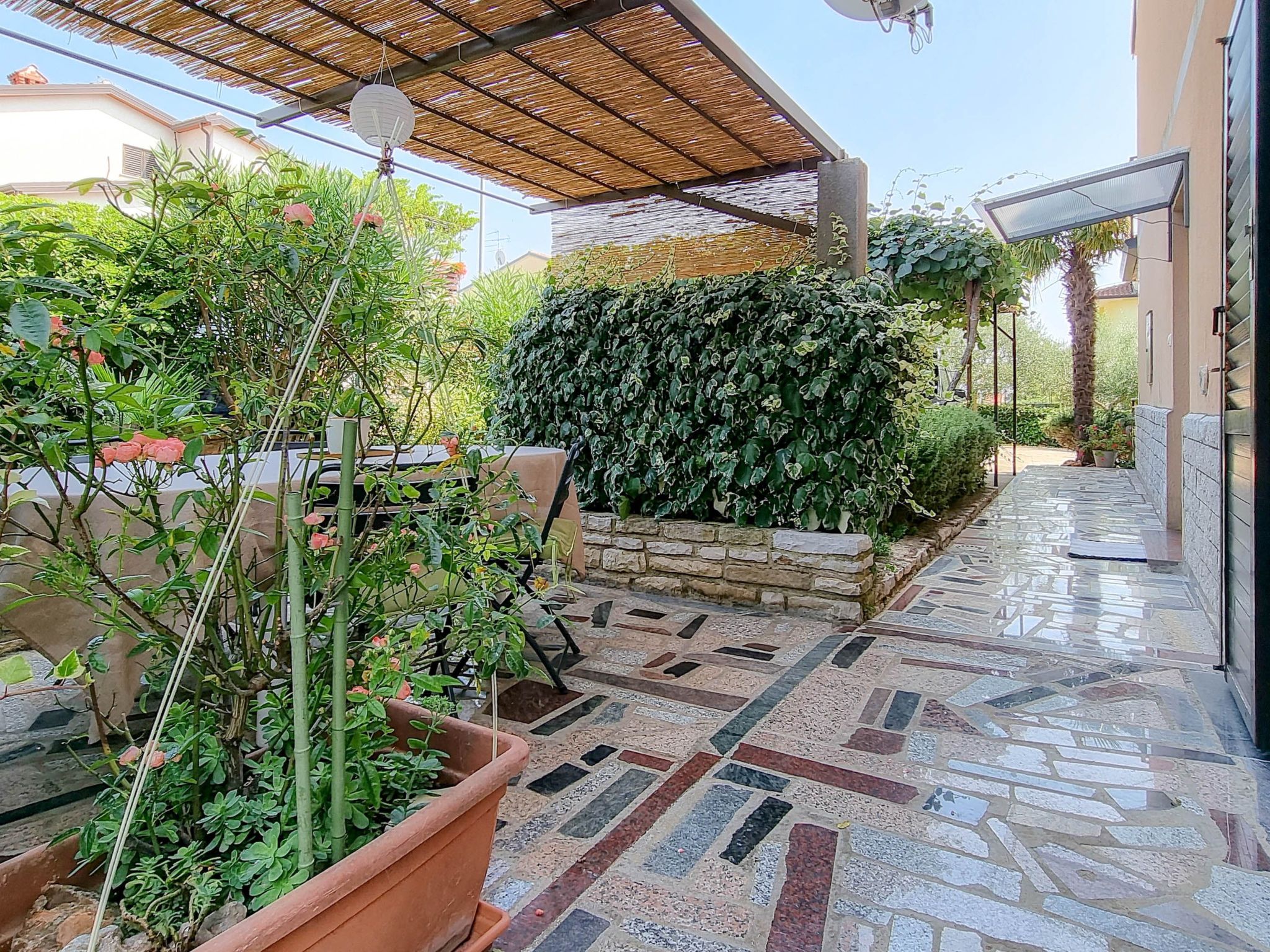 "Maria 4" mit Terrasse-Buiten