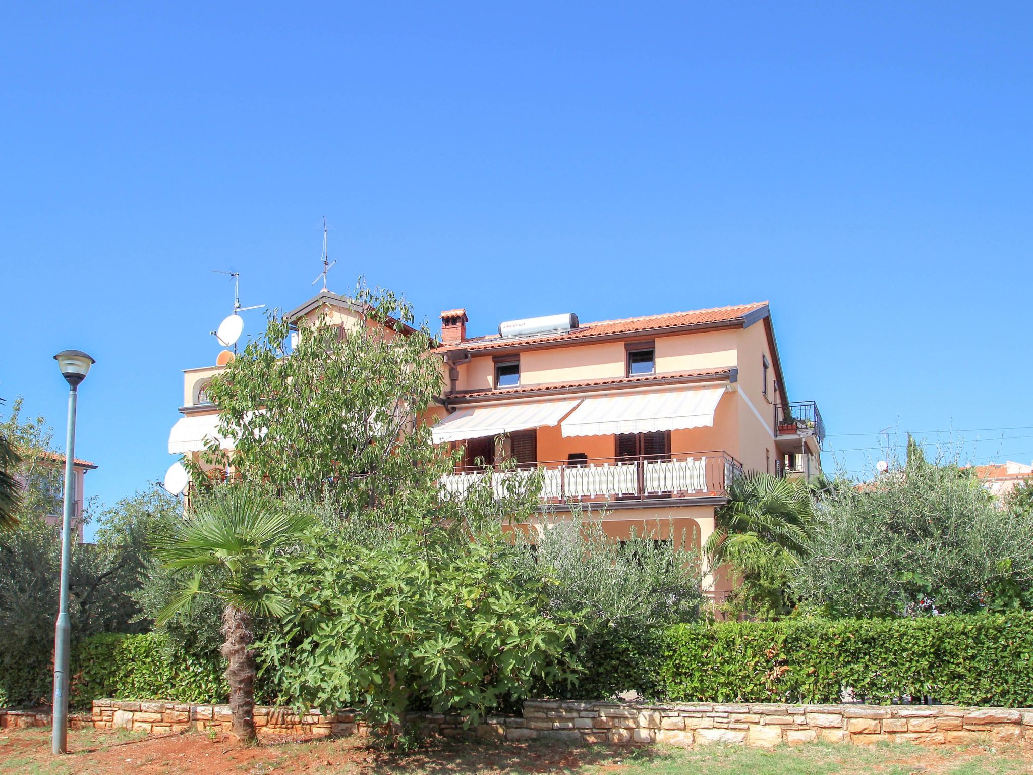 "Maria 4" mit Terrasse-Buiten