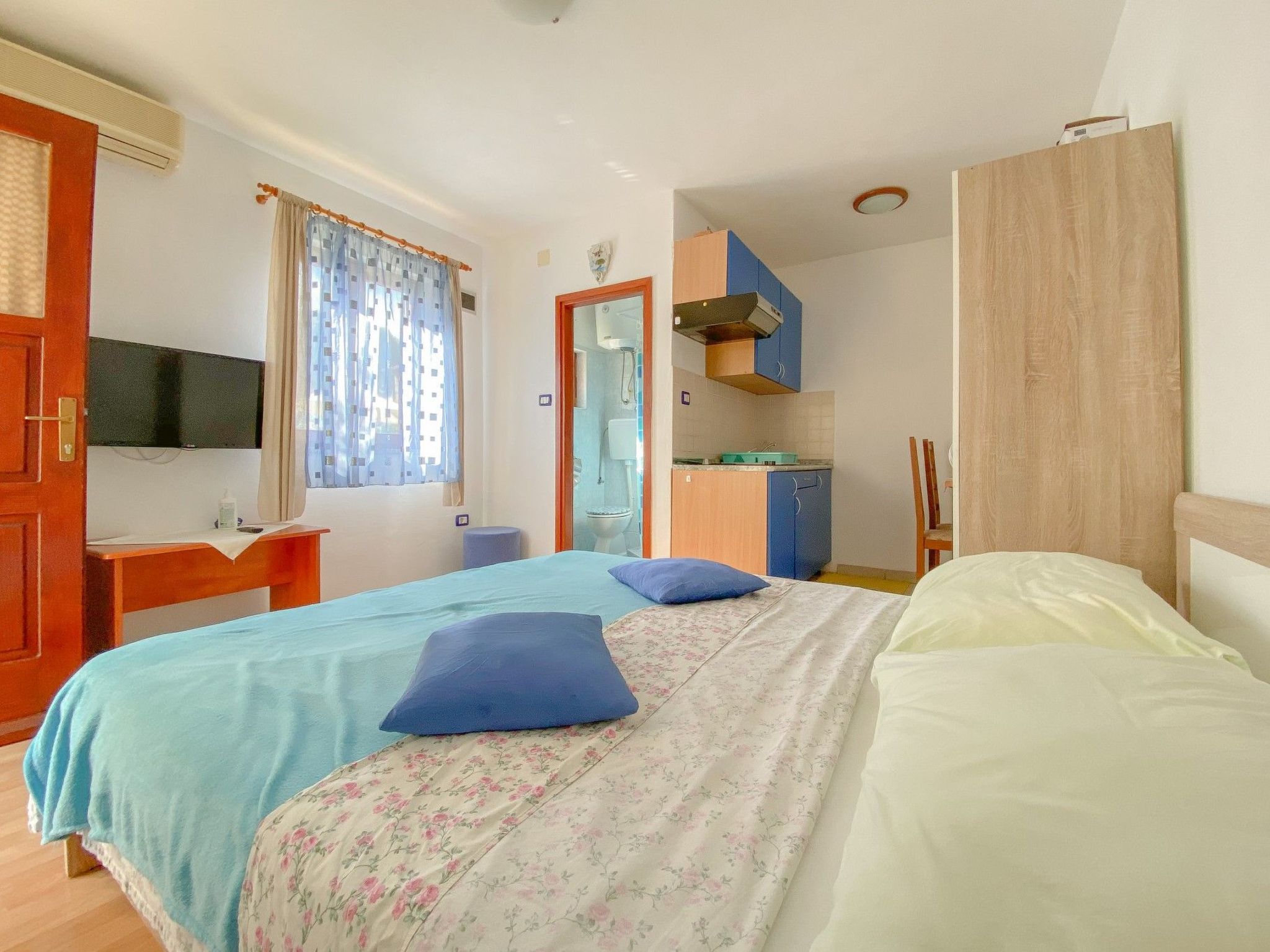 Photo of für 2 Personen ca. 20 m&sup2; in Novigrad, Adriaküste Kroatien (Westküste von I