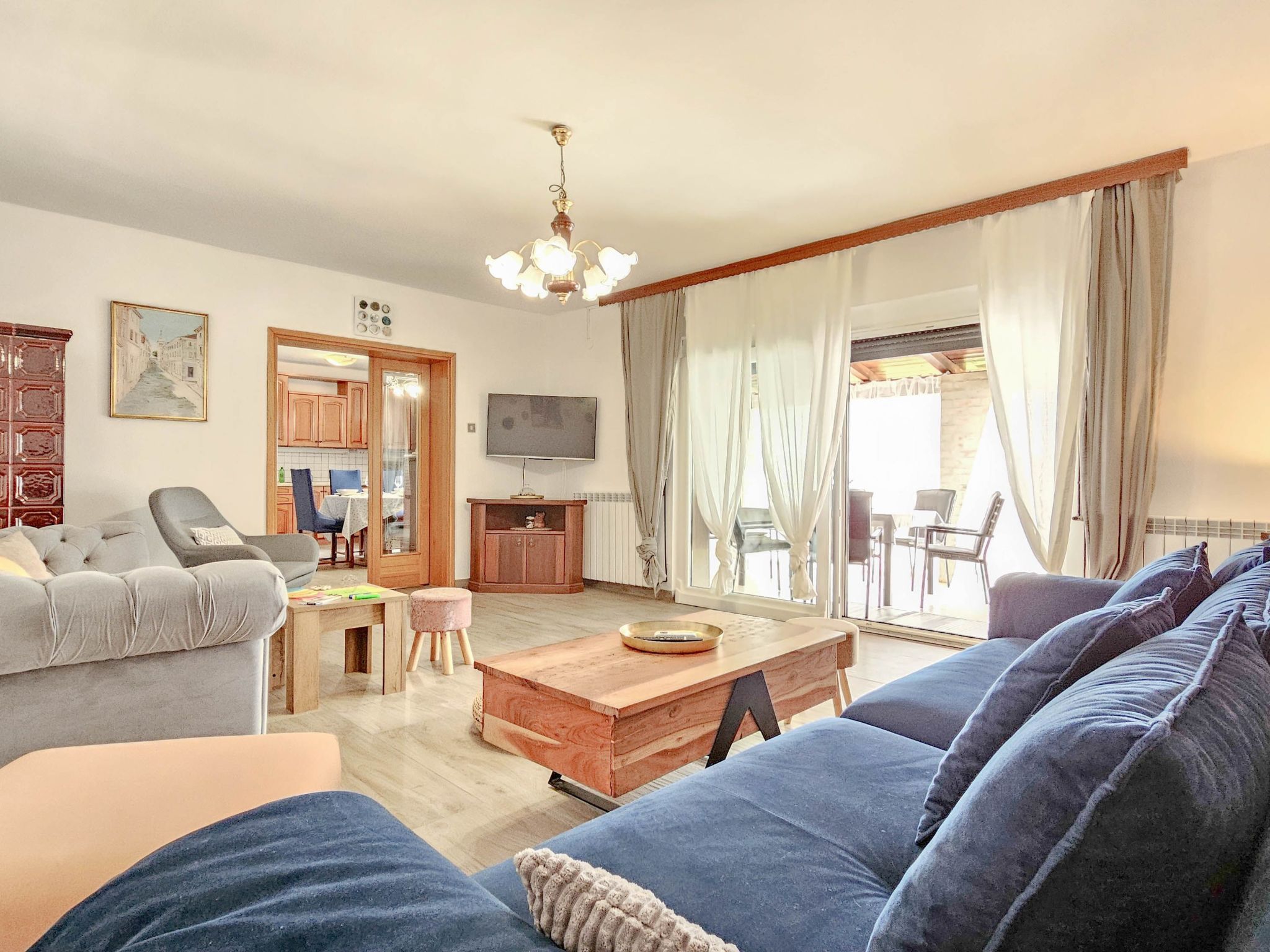 "Ines A5" mit Balkon-Dedans