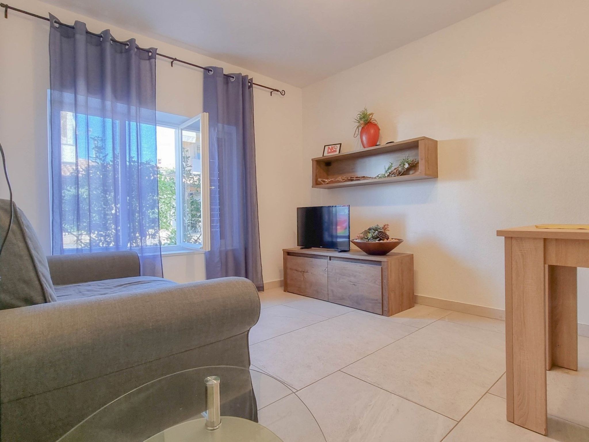 Für 4 Personen ca. 40 m&sup2; in Novigrad, Adriaküste Kroatien (Westküste von I-Dedans