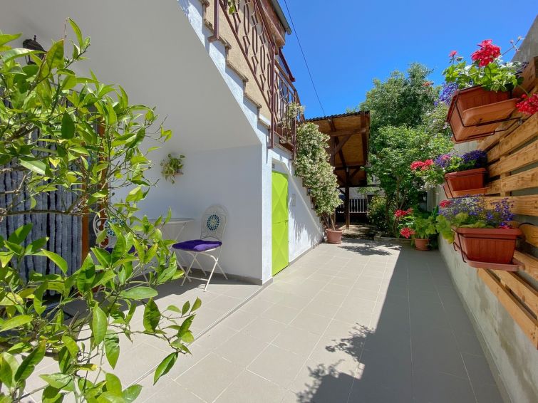 "Tomas" Mit Eigener Terrasse - Cittanova