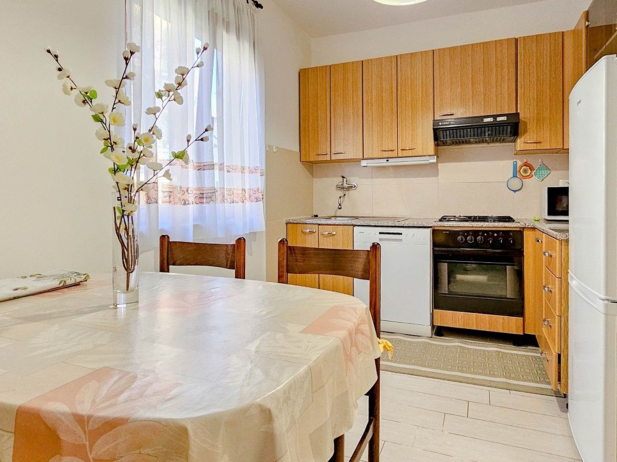 Wohnung 80m vom Meer mit Terrasse